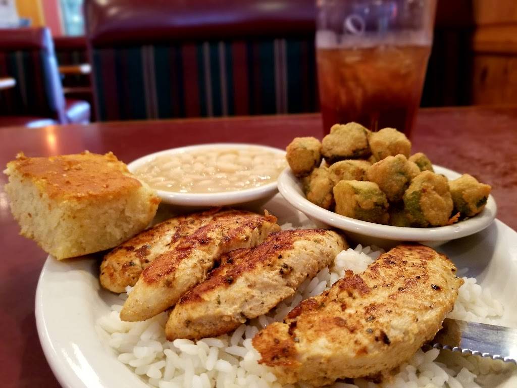 Parkway House Family Restaurant | restaurant | 5821 E W.T. Harris Blvd, Charlotte, NC 28215, USA | 7045631323 OR +1 704-563-1323