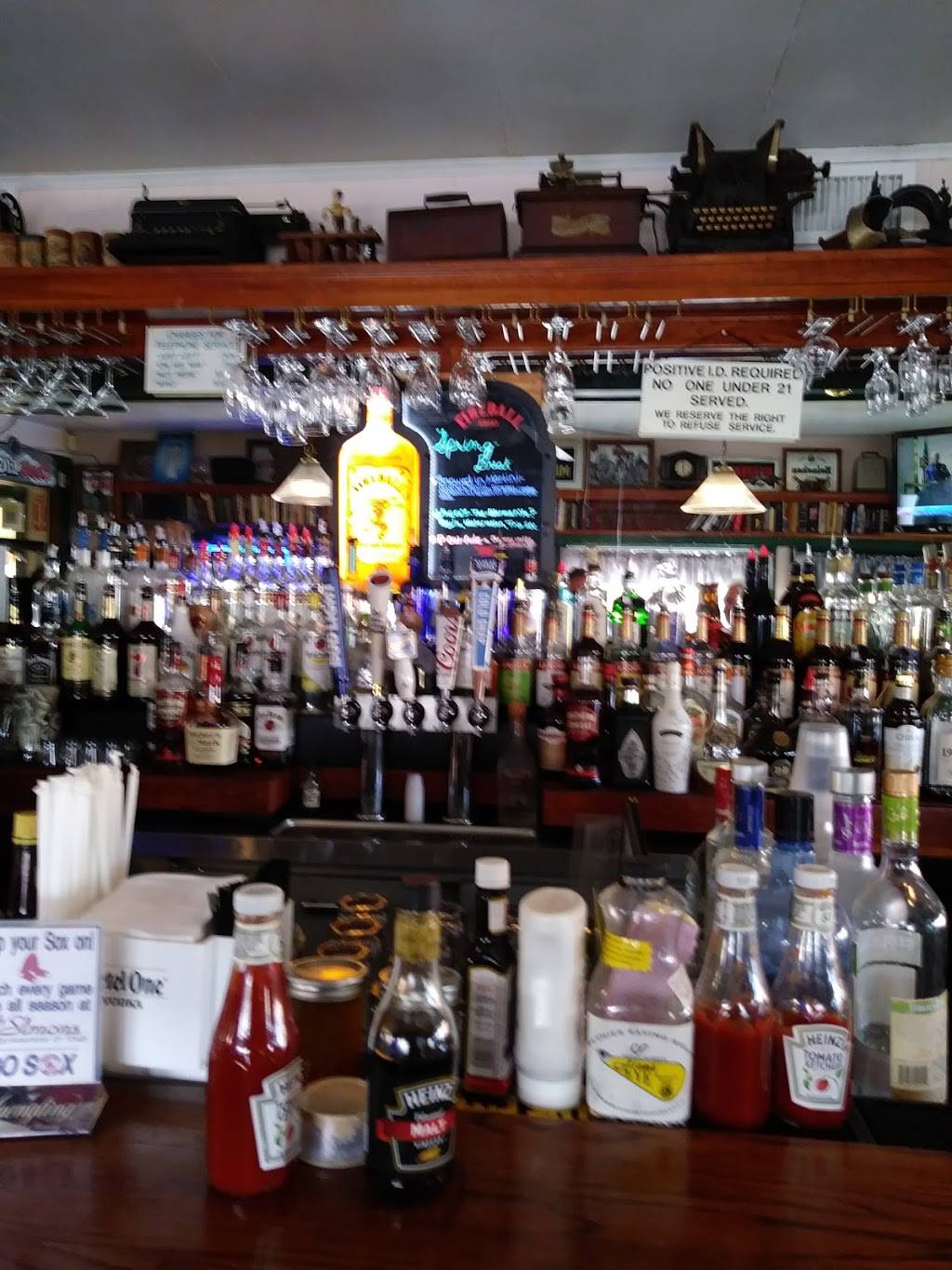 Simply Simons | restaurant | 481 Wilbur Ave, Swansea, MA 02777, USA | 5086755531 OR +1 508-675-5531