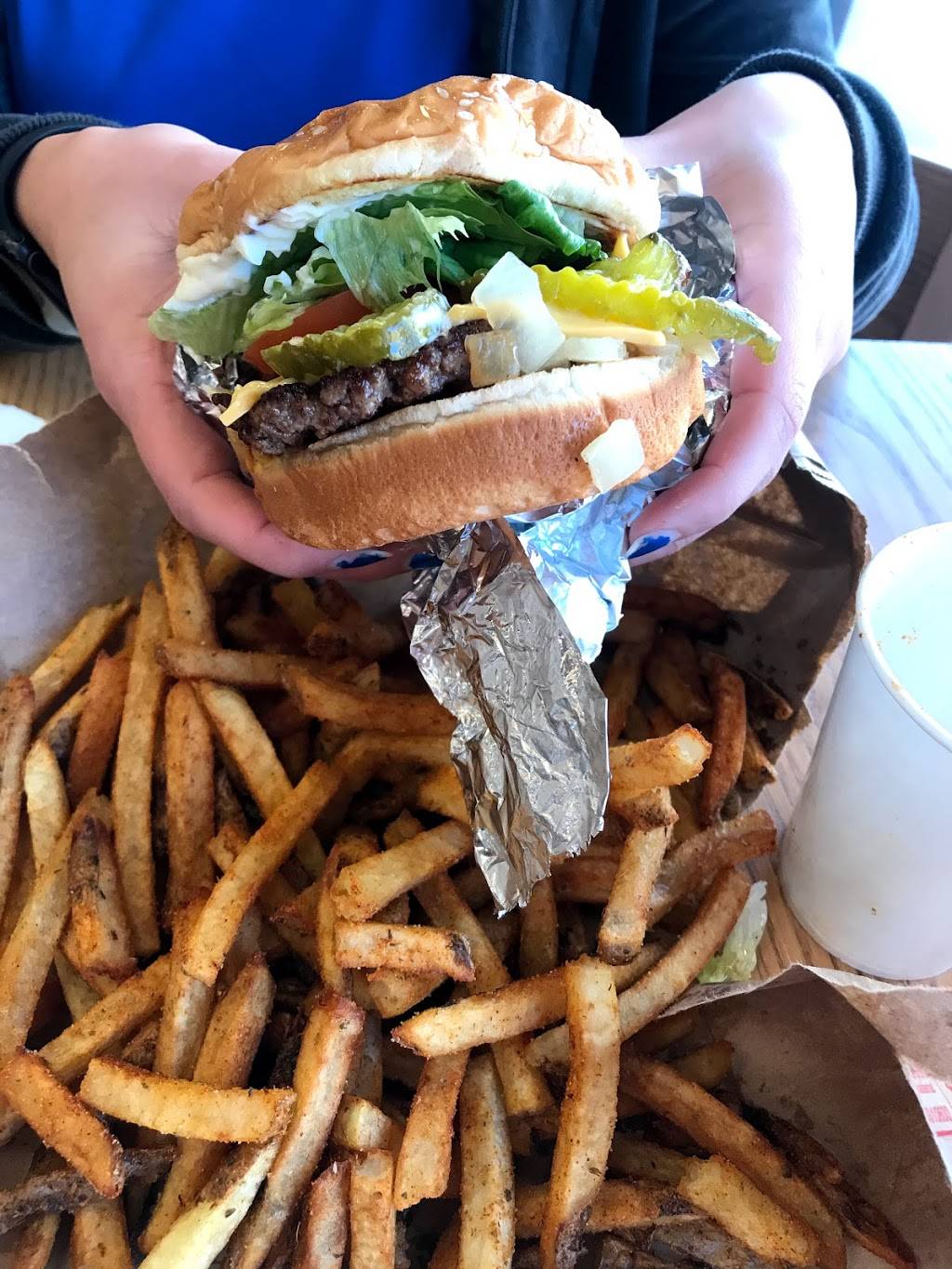 Five Guys | meal takeaway | 3930 Rainbow Blvd, Kansas City, KS 66103, USA | 9132622500 OR +1 913-262-2500