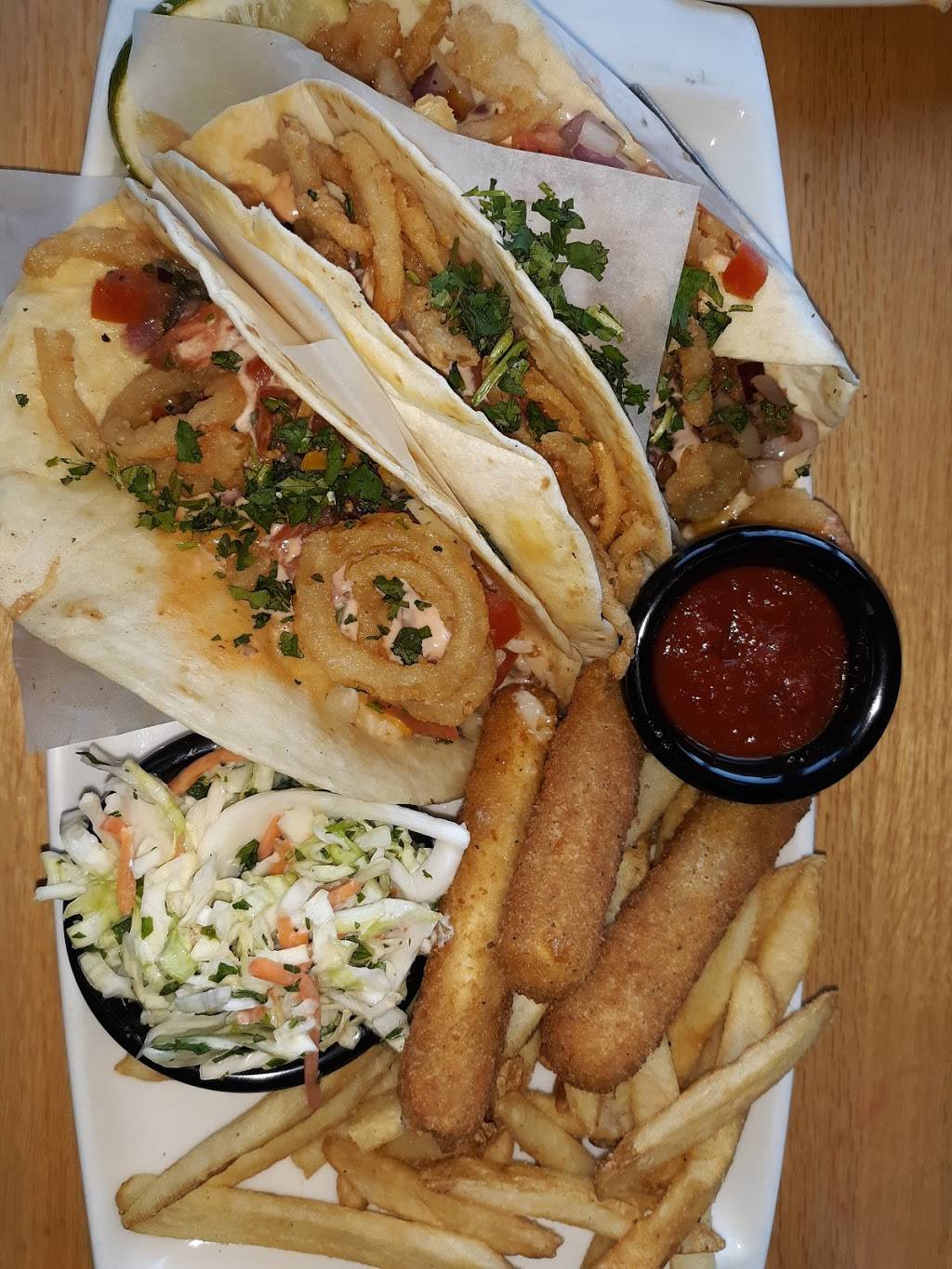 Applebees Grill + Bar | restaurant | 700 Consumer Square, Mays Landing, NJ 08330, USA | 6093839290 OR +1 609-383-9290