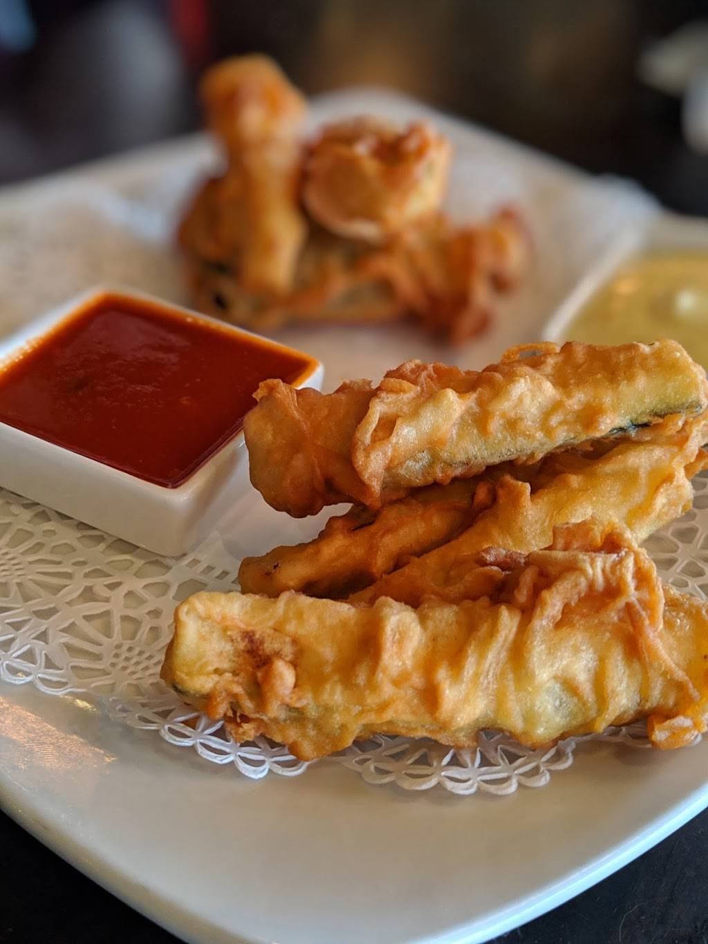 Tapped Brick Oven & Pour House | restaurant | 6044 Lincoln Hwy, Greensburg, PA 15601, USA | 7248508277 OR +1 724-850-8277