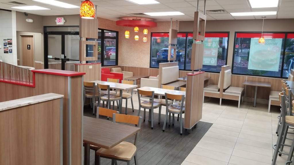 Burger King | restaurant | 8564 W Lake Mead Blvd, Las Vegas, NV 89128, USA | 7022568564 OR +1 702-256-8564