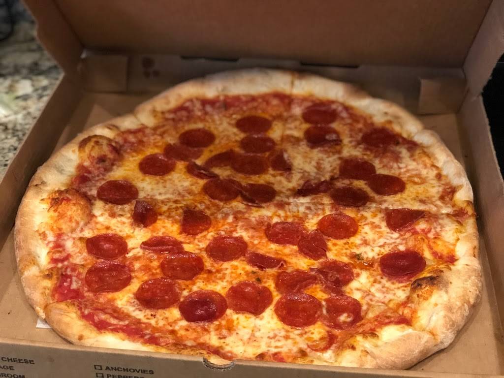 Pistolese’s Pizzeria | meal takeaway | 7130 Big Bend Rd #111, Gibsonton, FL 33534, USA | 8134426614 OR +1 813-442-6614