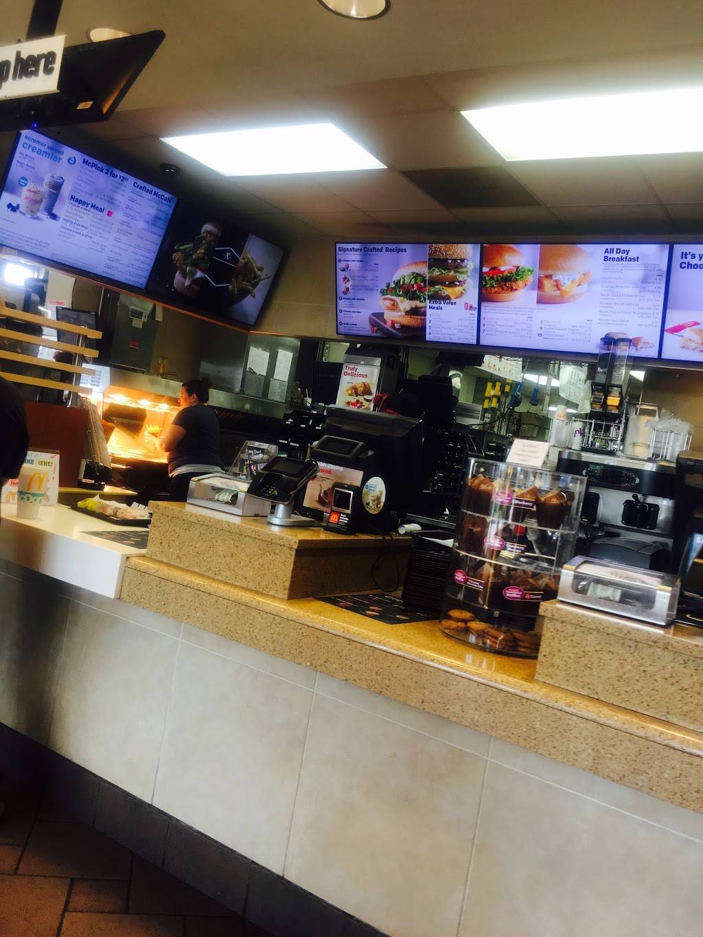 McDonalds | cafe | 1217 Imlay City Rd, Lapeer, MI 48446, USA | 8106679234 OR +1 810-667-9234