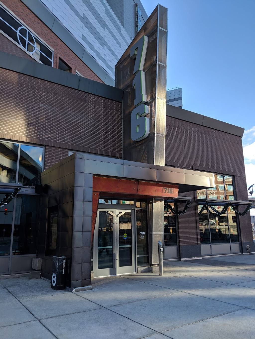 716 bar | restaurant | 7 Scott St, Buffalo, NY 14203, USA | 7168554716 OR +1 716-855-4716