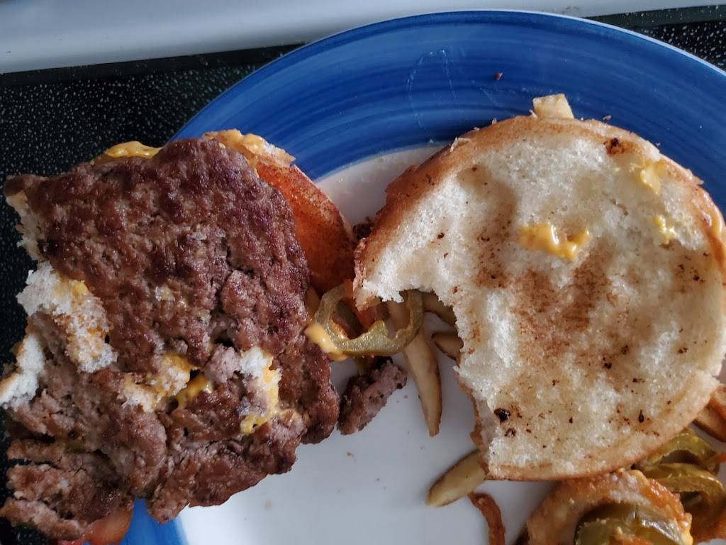 Wendys | restaurant | 3541 S Meridian Ave, Wichita, KS 67217, USA | 3169435600 OR +1 316-943-5600