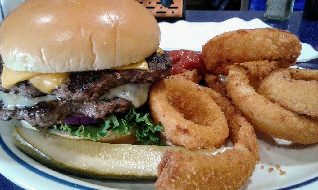 Flying J Travel Center | restaurant | 122 Fitz Henry Rd, Smithton, PA 15479, USA | 7248724050 OR +1 724-872-4050