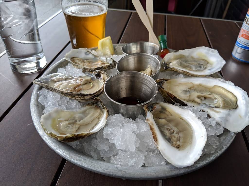 P.J. Clarkes | restaurant | 250 Vesey St, New York, NY 10281, USA | 2122851500 OR +1 212-285-1500