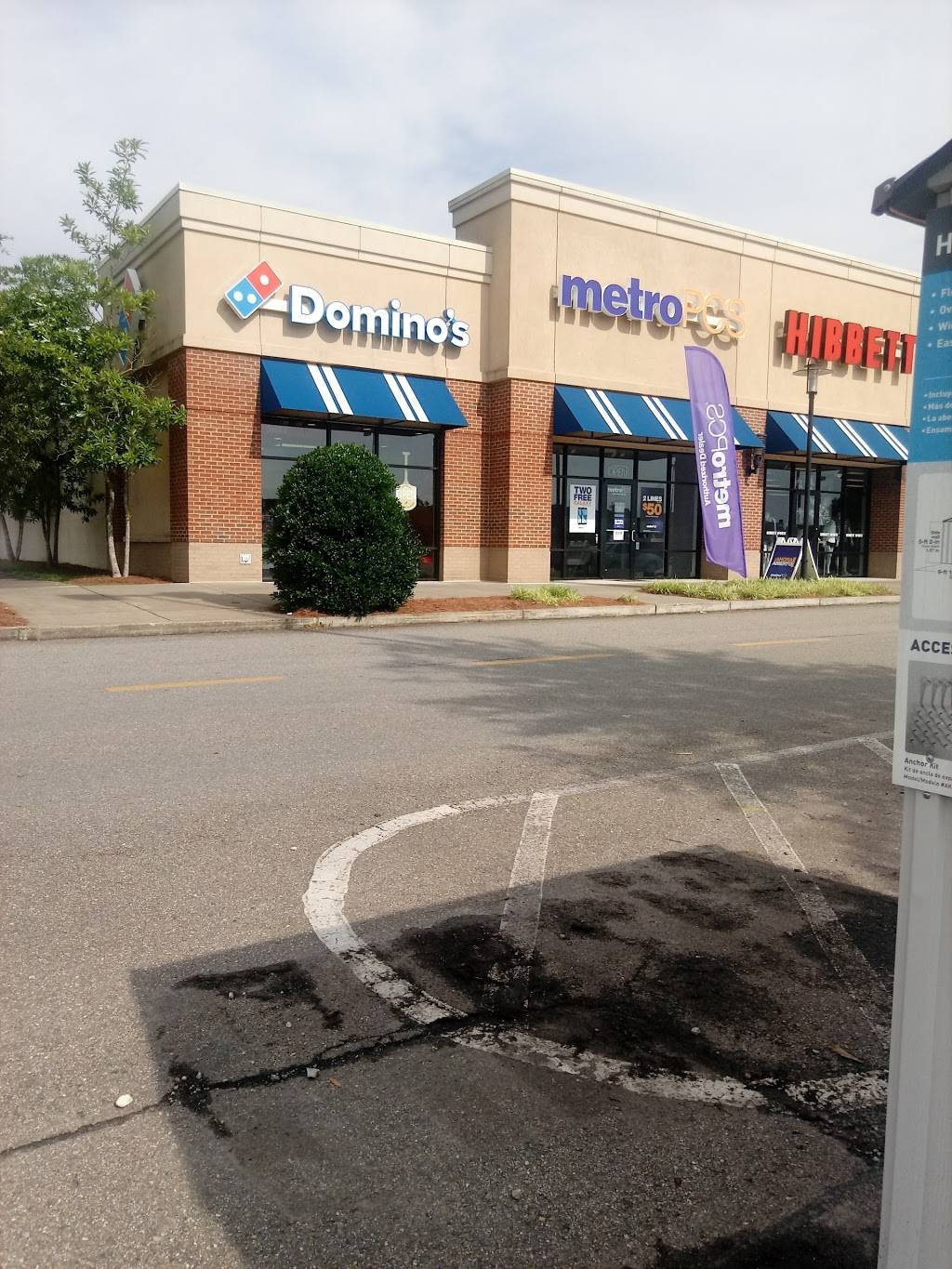 Dominos Pizza | meal delivery | 91 Highland Dr Ste 114, Ellijay, GA 30540, USA | 7066973600 OR +1 706-697-3600