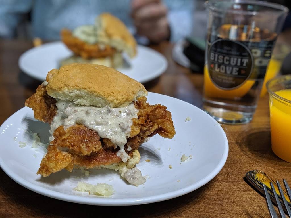 Biscuit Love Gulch | restaurant | 316 11th Ave S, Nashville, TN 37203, USA | 6154909584 OR +1 615-490-9584