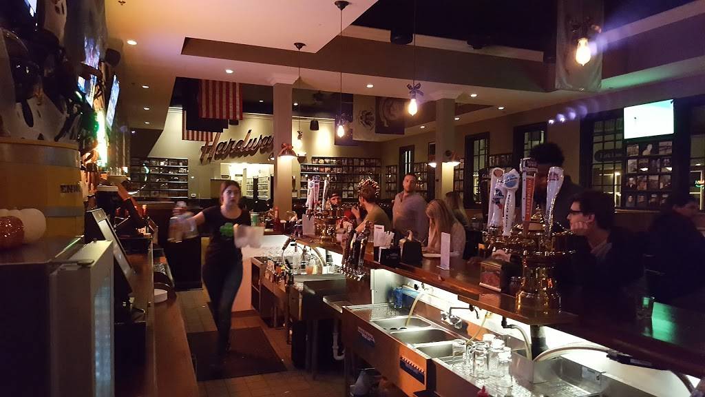 Colony Grill | restaurant | 36 S Broad St, Milford, CT 06460, USA | 2038761935 OR +1 203-876-1935