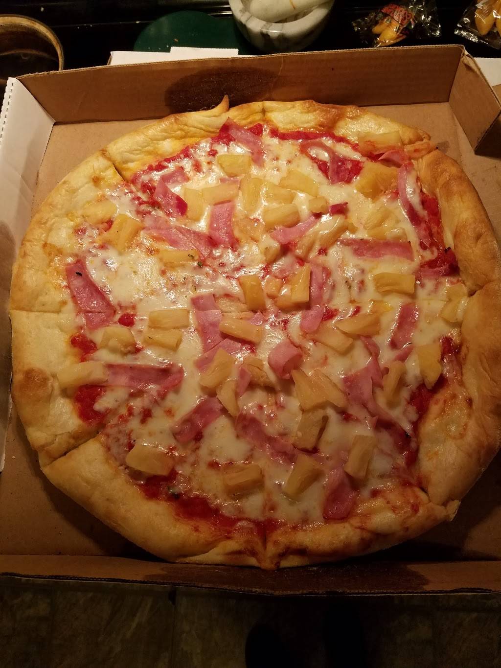 Moravelas Pizzeria | restaurant | 139 Middlesex Ave, Chester, CT 06412, USA | 8605263633 OR +1 860-526-3633