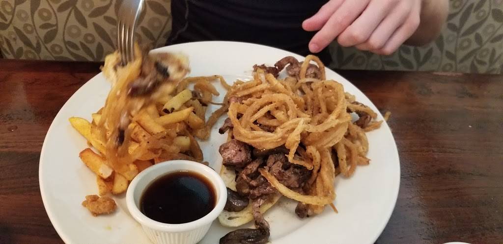 Henrys | restaurant | 2508 Independence Blvd, Wilmington, NC 28412, USA | 9107932929 OR +1 910-793-2929