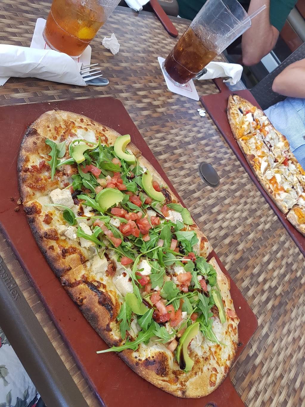 Naples Flatbread Kitchen & Bar | restaurant | 10801 Corkscrew Rd #520, Estero, FL 33928, USA | 2394953528 OR +1 239-495-3528