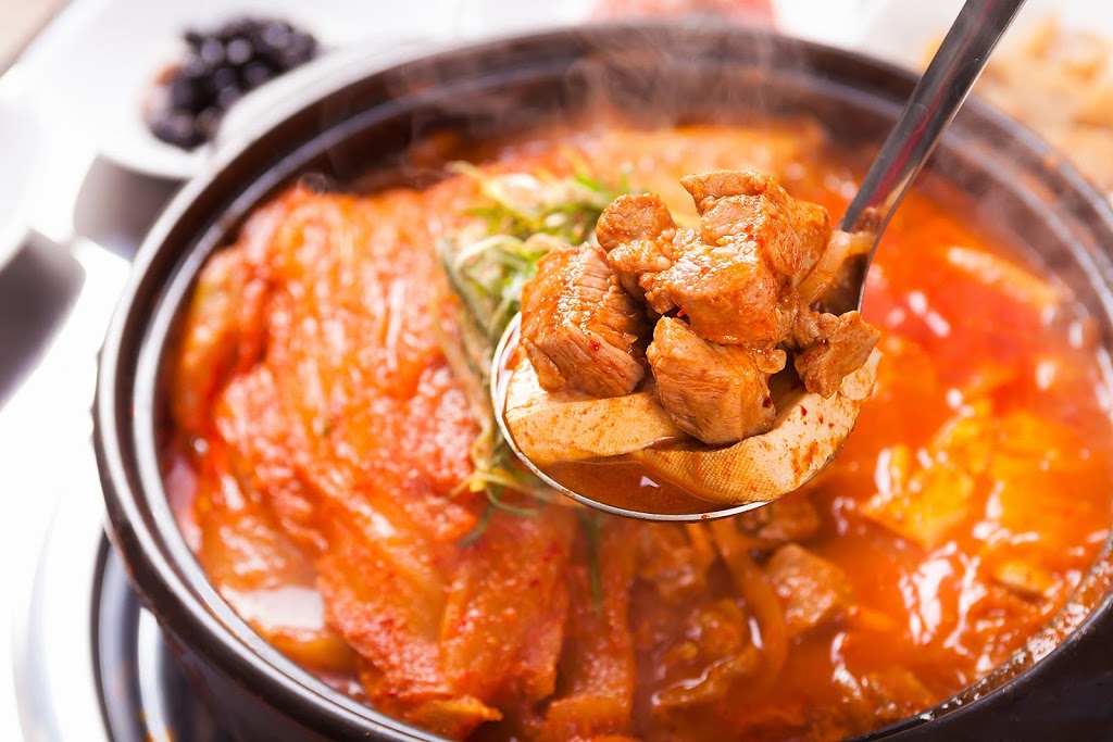 Le Gourmet | restaurant | 201 S Clinton St, Old Capitol Mall Ste 101, Iowa City, IA 52240, USA | 3194710959 OR +1 319-471-0959