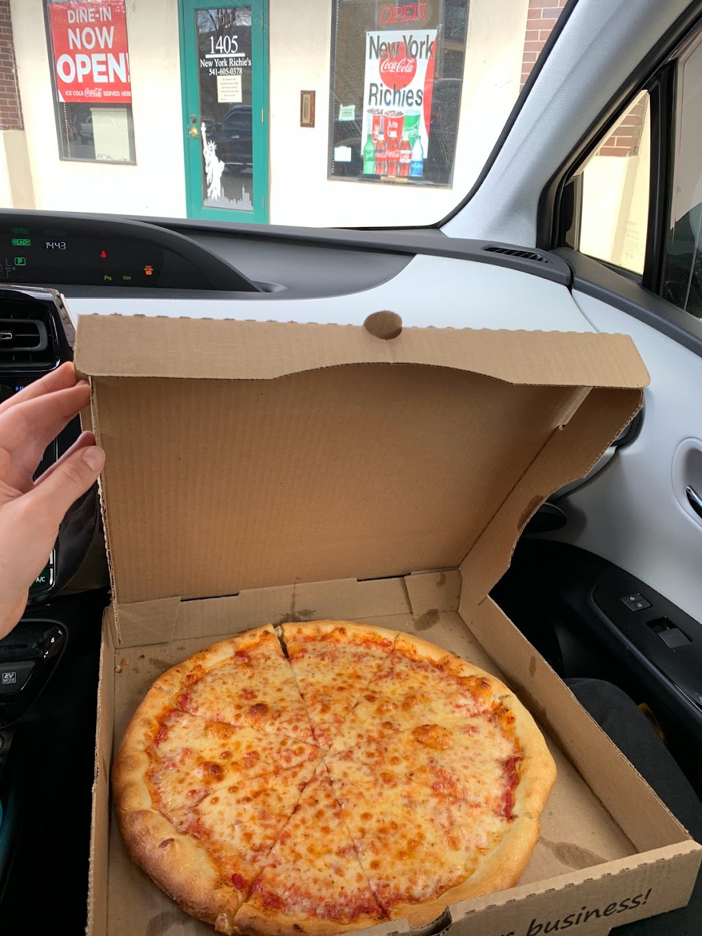 New York Richies | restaurant | 1405 Washington Ave, La Grande, OR 97850, USA | 5416050378 OR +1 541-605-0378