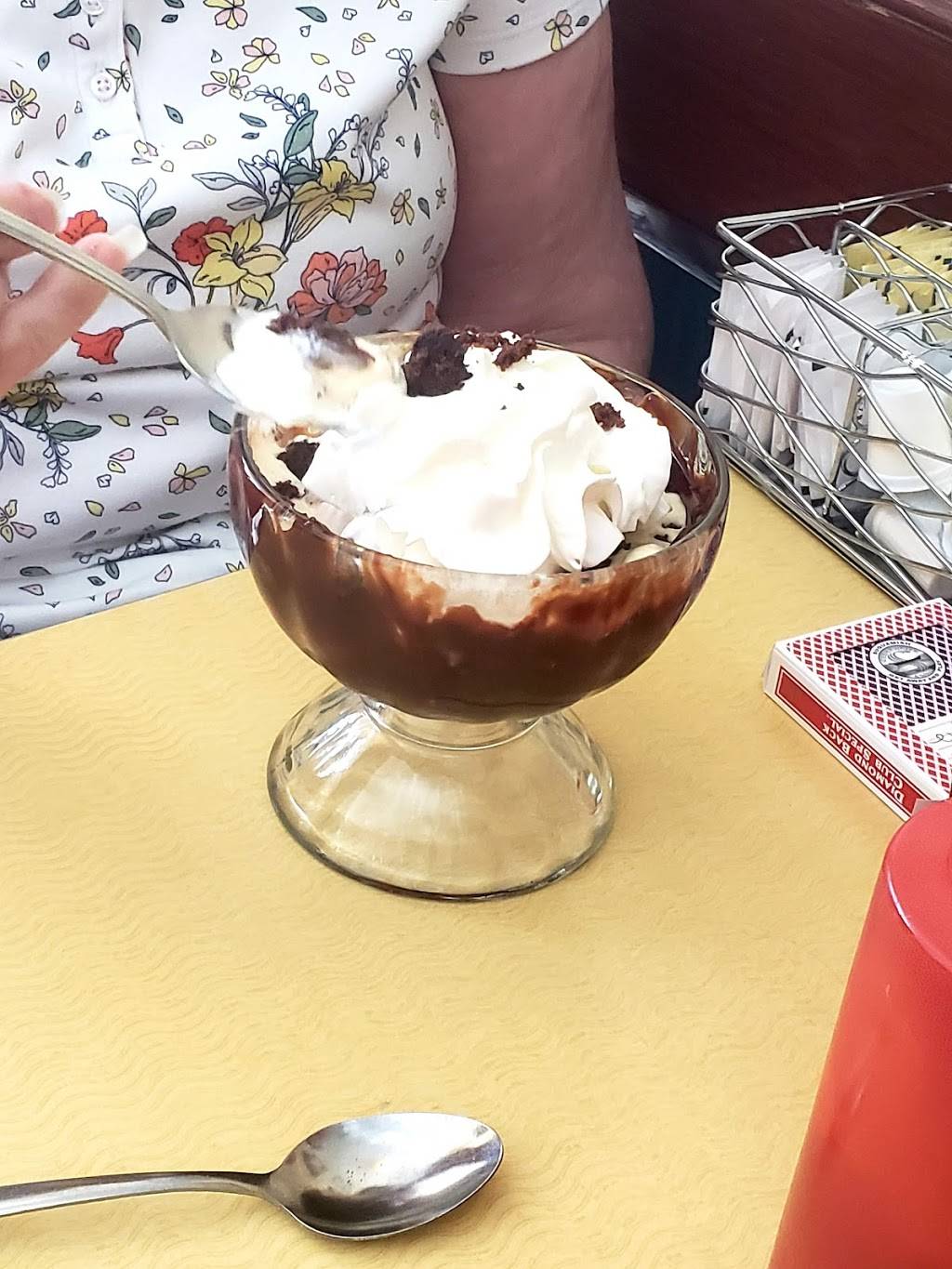 Green Light Diner | cafe | 18820 Front St NE, Poulsbo, WA 98370, USA | 3606973449 OR +1 360-697-3449