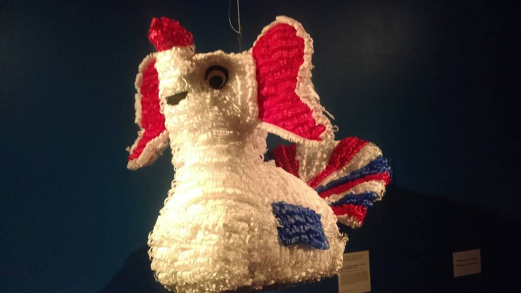 Casa De Pinata | restaurant | 2219 Lead Ave SE, Albuquerque, NM 87106, USA | 5052686625 OR +1 505-268-6625