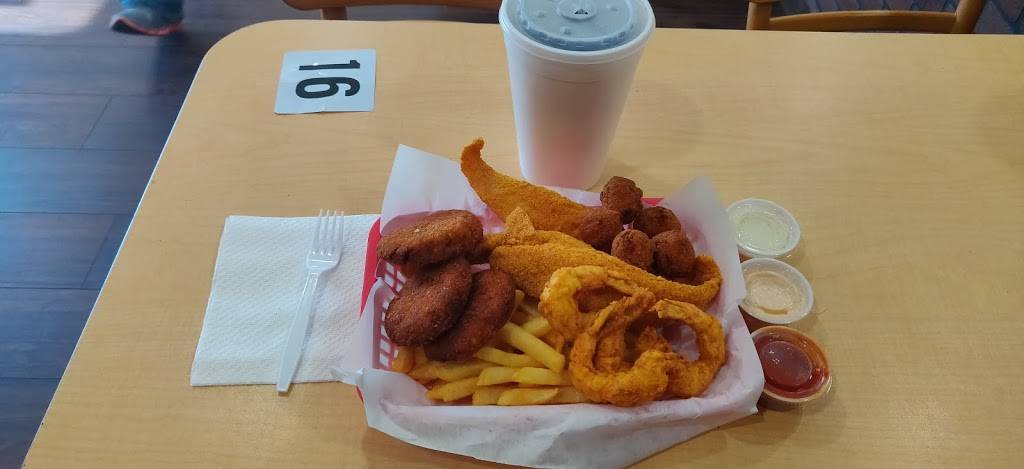 Sams Southern Eatery | restaurant | 920 S 3rd St, Terre Haute, IN 47807, USA | 8129174021 OR +1 812-917-4021