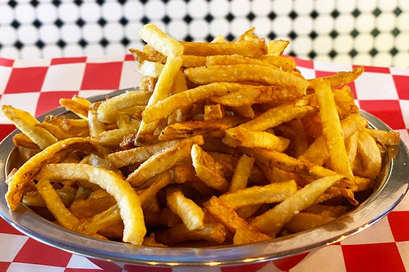 Drakes Burgers And Shakes | restaurant | 6560 Greatwood Pkwy #100, Sugar Land, TX 77479, USA | 2819377868 OR +1 281-937-7868