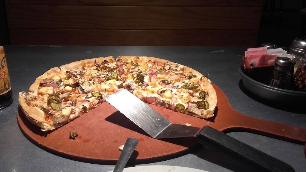 Pizza Hut | restaurant | 1135 Mockingbird Ln, Sulphur Springs, TX 75482, USA | 9034380520 OR +1 903-438-0520