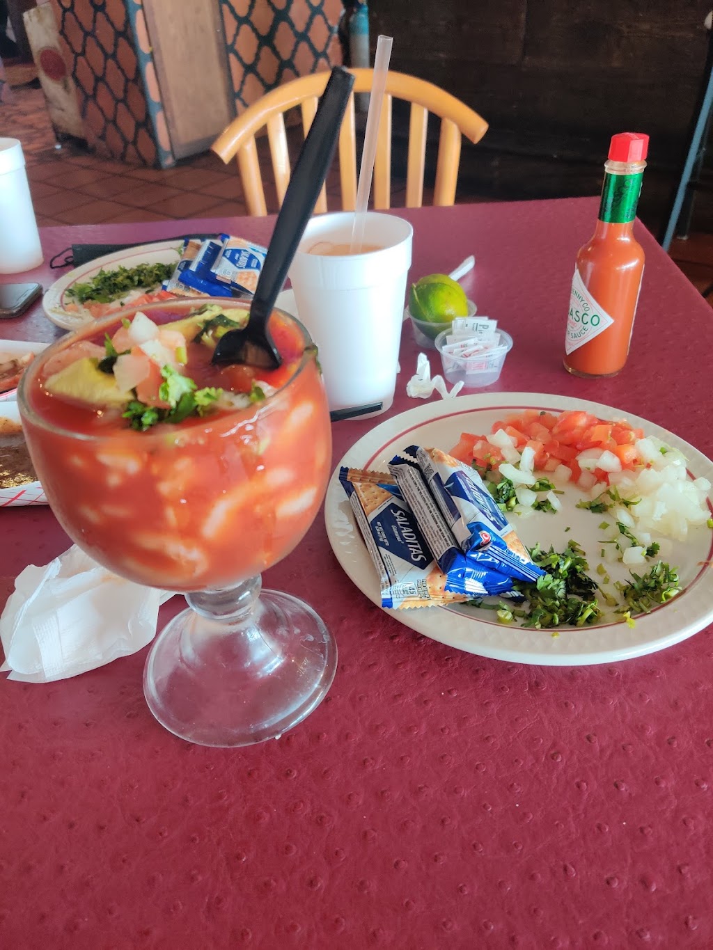 Ponchos Restaurant | restaurant | 601 W Expy 83, McAllen, TX 78503, USA | 9566302237 OR +1 956-630-2237