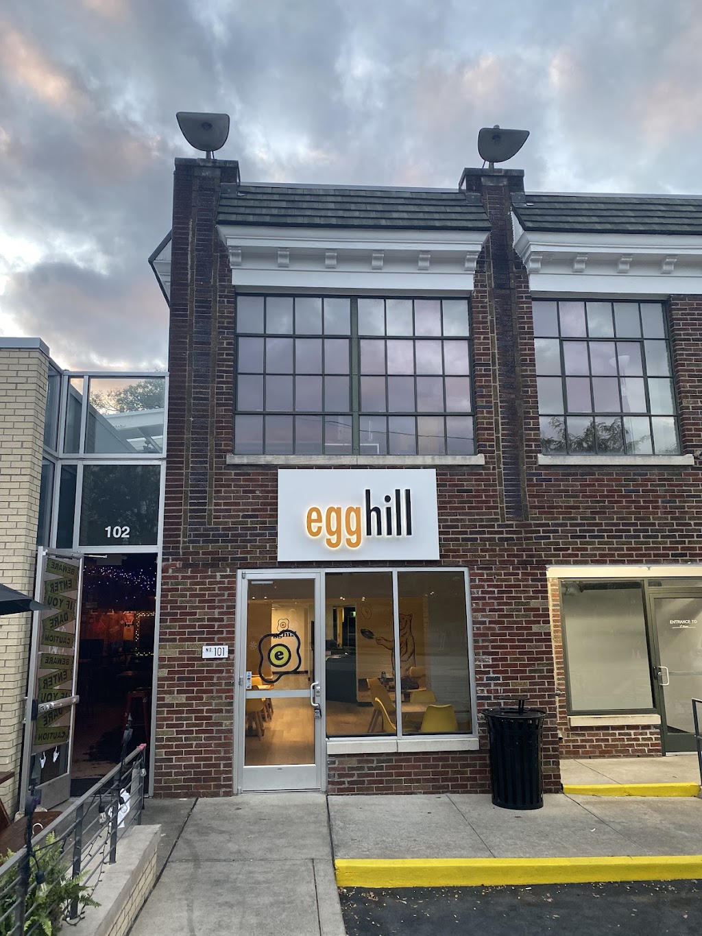 Egghill | restaurant | 1201 Villa Pl #101, Nashville, TN 37212, USA | 6156786691 OR +1 615-678-6691