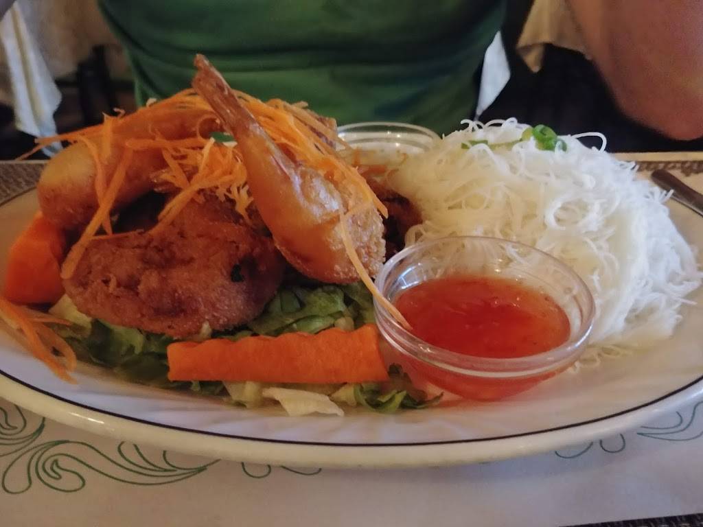 Restaurant Fleurs dAsie | restaurant | 876 Boulevard Sir-Wilfrid-Laurier, Mont-Saint-Hilaire, QC J3H 6B7, Canada | 4504678150 OR +1 450-467-8150