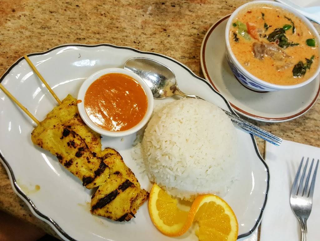 Renu Nakorn | restaurant | 13019 Rosecrans Ave Ste 105, Norwalk, CA 90650, USA | 5629212124 OR +1 562-921-2124