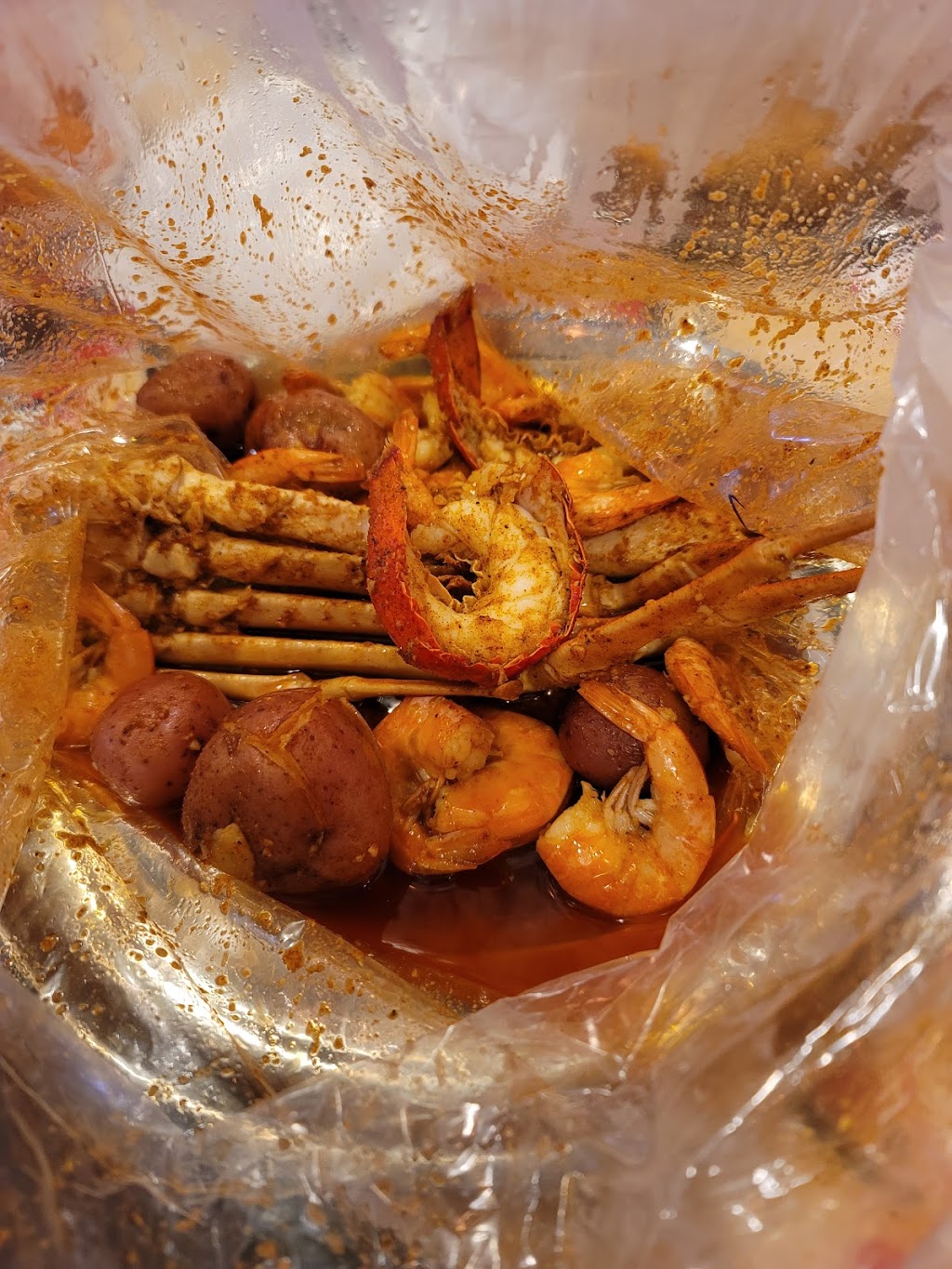 Mr. & Mrs. Crab St Pete | restaurant | 6798 Crosswinds Dr N, St. Petersburg, FL 33710, USA | 7273175582 OR +1 727-317-5582