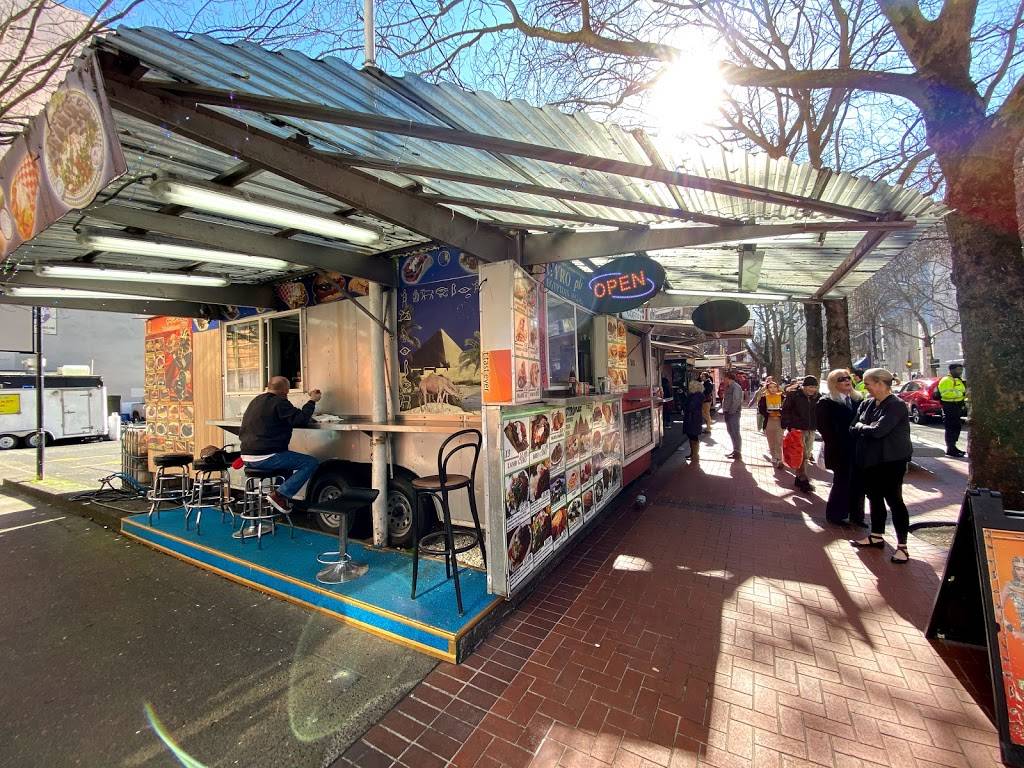 Gyro Place | restaurant | 302 SW 5th Ave, Portland, OR 97204, USA | 5039260780 OR +1 503-926-0780