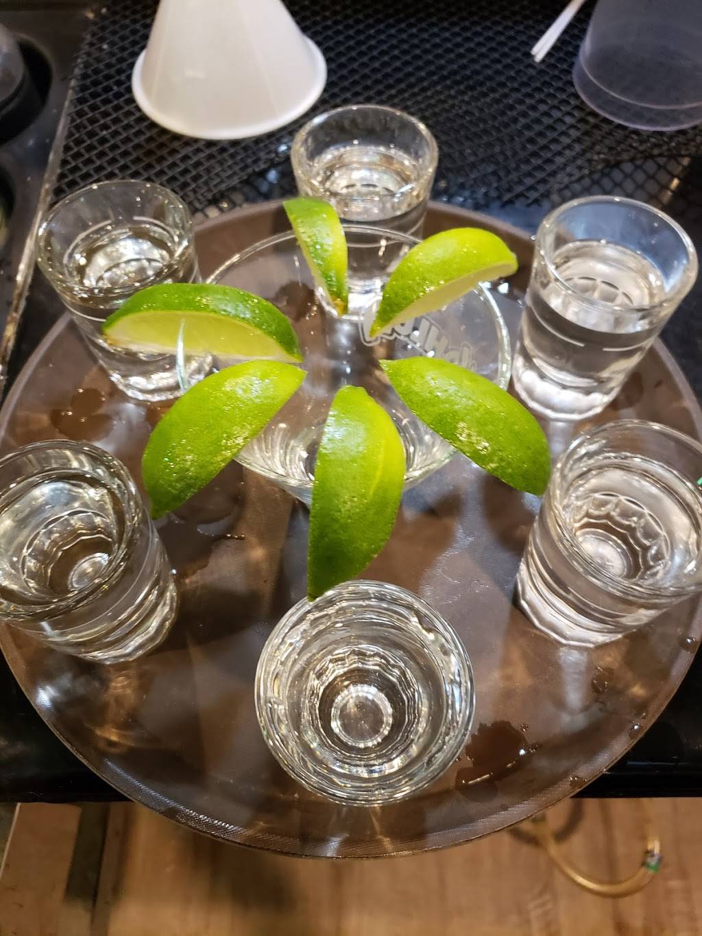 Blue Jays Family Restaurant and Bar | restaurant | 47100 NW Sunset Hwy, Banks, OR 97106, USA | 5033241114 OR +1 503-324-1114