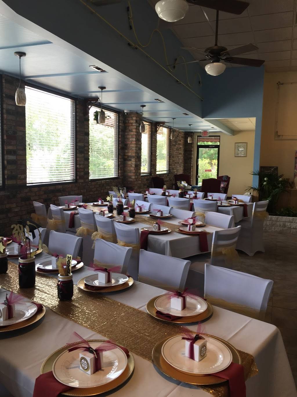 Rest House Cafe | restaurant | 16929 Tomball Pkwy, Houston, TX 77064, USA | 2818073888 OR +1 281-807-3888