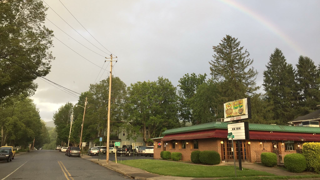 Angelos Family Pizza & Pasta | restaurant | 166 Walnut St, Waynesville, NC 28786, USA | 8284521886 OR +1 828-452-1886