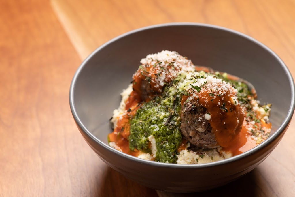 Capo Capo | restaurant | 235 E Main St, Norfolk, VA 23510, USA | 7572826347 OR +1 757-282-6347