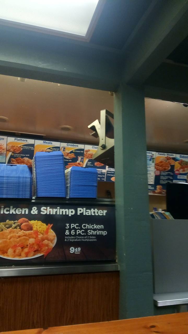 Long John Silvers | restaurant | 5445 Arlington Ave, Riverside, CA 92504, USA | 9516882243 OR +1 951-688-2243