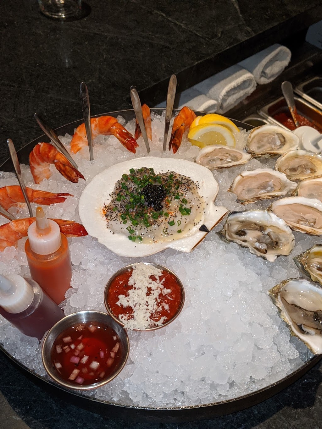 High Dive Seafare & Spirits | restaurant | 700 S Rosemary Ave, West Palm Beach, FL 33401, USA | 5614371437 OR +1 561-437-1437