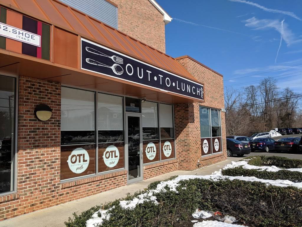 Out To Lunch | restaurant | 264 Cedar Bridge Ave, Lakewood, NJ 08701, USA | 7325349940 OR +1 732-534-9940