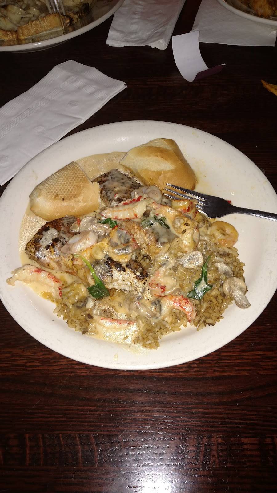 Pasches Seafood Kitchen | restaurant | 11081 E Michigan Ave, Battle Creek, MI 49014, USA | 2699642514 OR +1 269-964-2514