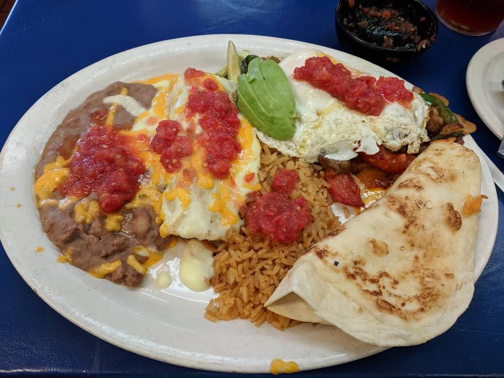 Chelinos Mexican Restaurant | restaurant | 1612 S Blvd, Edmond, OK 73013, USA | 4053403620 OR +1 405-340-3620