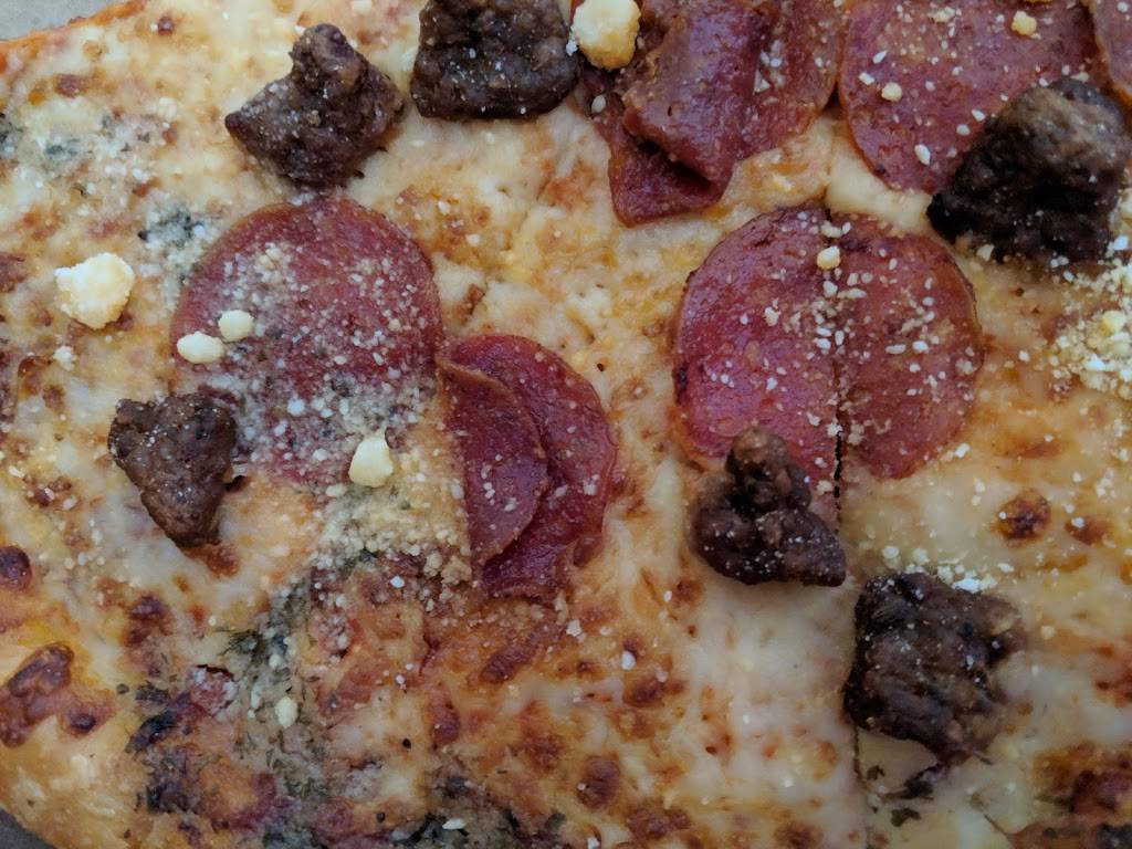 Pizza Hut | meal takeaway | 4240 Saron Dr #7B, Lexington, KY 40517, USA | 8592724757 OR +1 859-272-4757