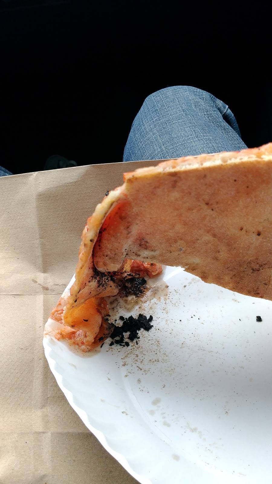 Ginos Pizza | restaurant | 81 Catherine St, New York, NY 10038, USA | 2129644533 OR +1 212-964-4533