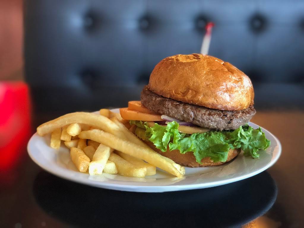 Spoons Grill & Bar | night club | 2601 Hotel Terrace, Santa Ana, CA 92705, USA | 7145560700 OR +1 714-556-0700