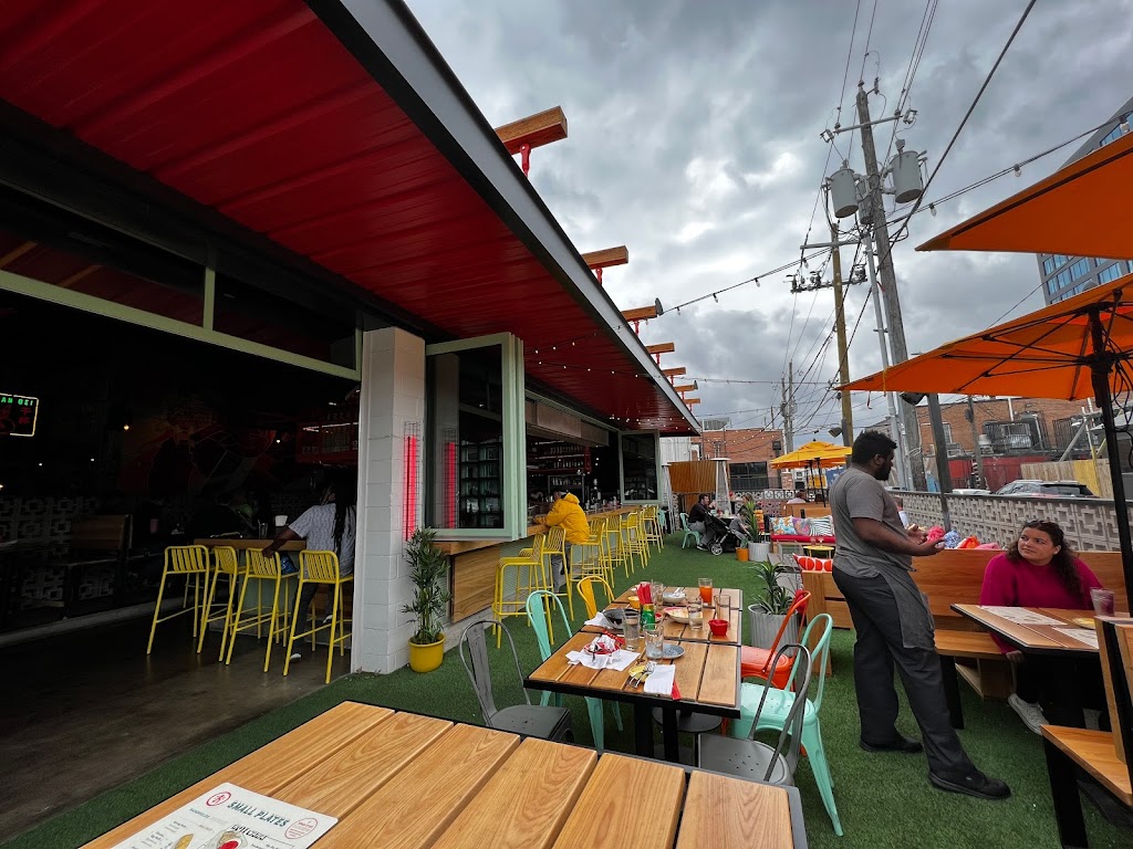 Hawkers Asian Street Food | restaurant | 2800 Main St, Dallas, TX 75226, USA | 2142718111 OR +1 214-271-8111