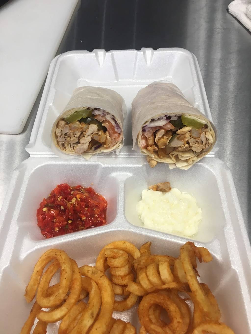 Davo’s calzones and wraps | restaurant | 99 Fortin Rd, Kingston, RI 02881, USA | 4012843050 OR +1 401-284-3050