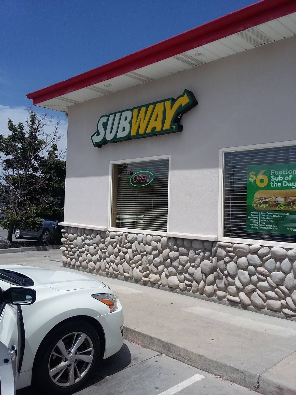 Subway | meal takeaway | 48 N 1600 W, Mapleton, UT 84664, USA | 8014896338 OR +1 801-489-6338