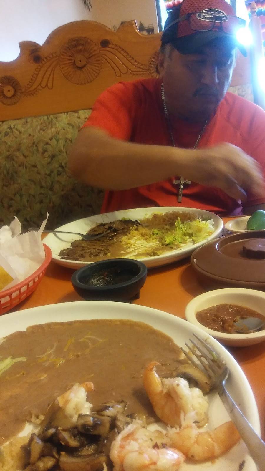 Nellys Mexican Food | restaurant | 4506 US-169 Highway, St Joseph, MO 64507, USA | 8162338646 OR +1 816-233-8646