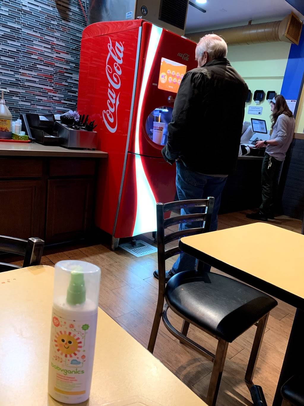 Yogis Grill | restaurant | 4904 Topanga Canyon Blvd, Woodland Hills, CA 91364, USA | 8187101641 OR +1 818-710-1641