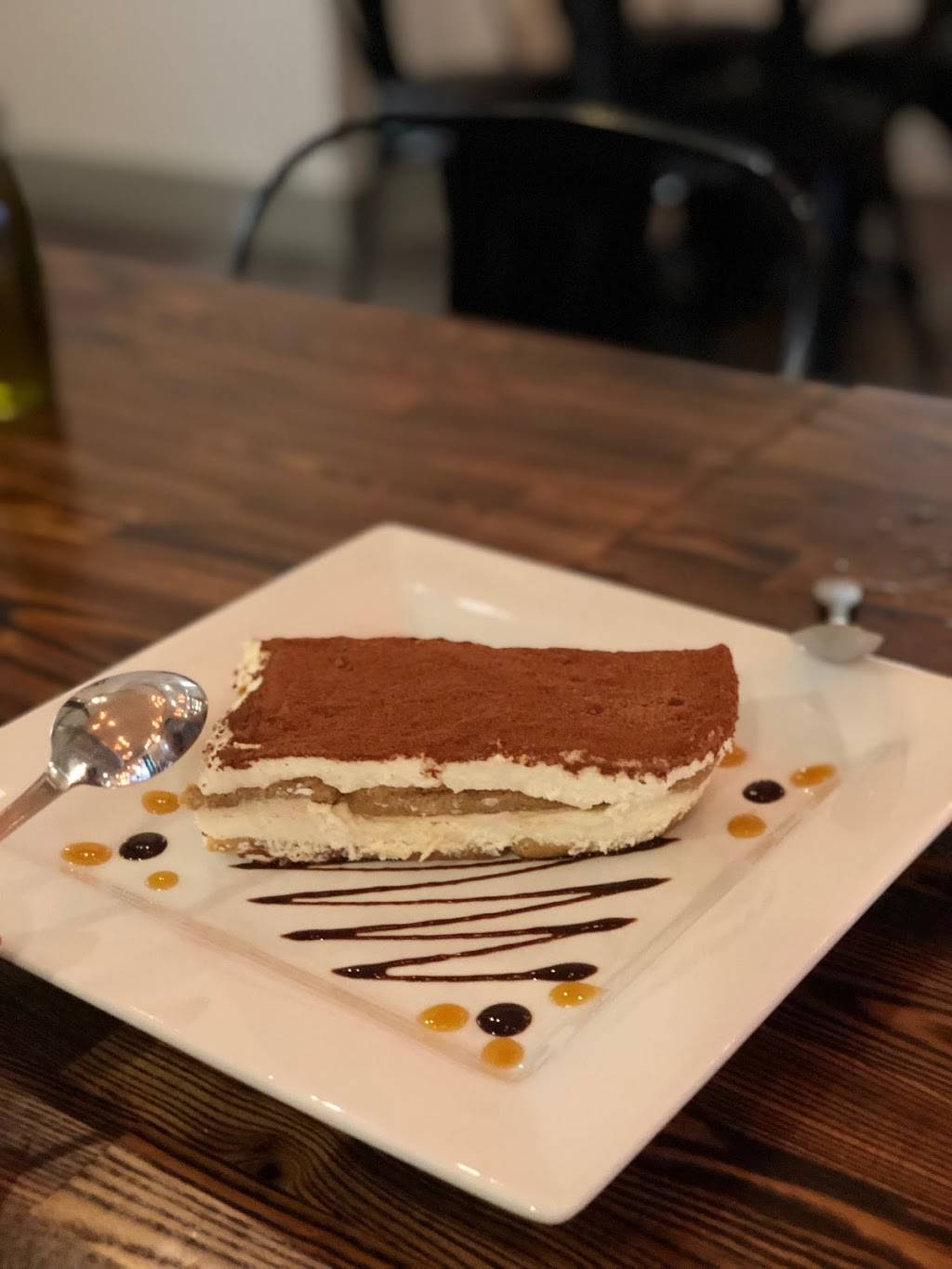 Eatalia | restaurant | 1936 Fountain View Dr, Houston, TX 77057, USA | 8326494357 OR +1 832-649-4357