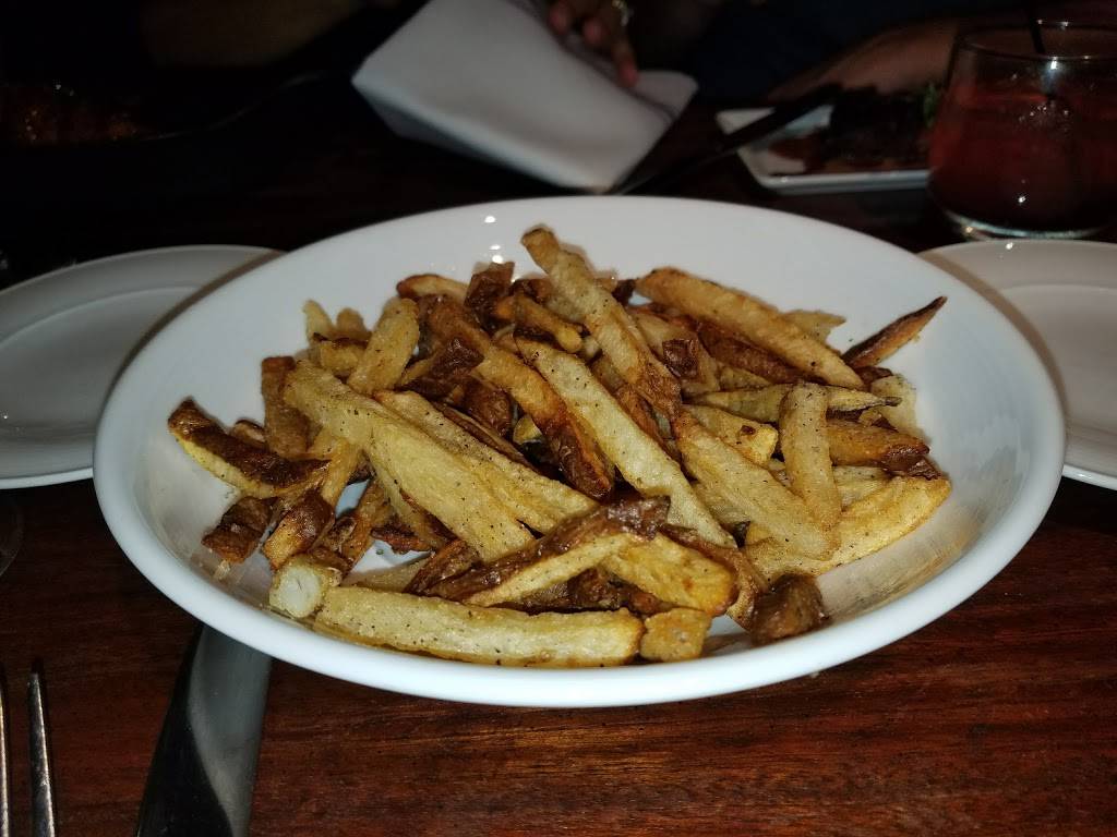 Roosters Wood-fired Kitchen - Uptown | restaurant | 150 N College St, Charlotte, NC 28202, USA | 7043707667 OR +1 704-370-7667